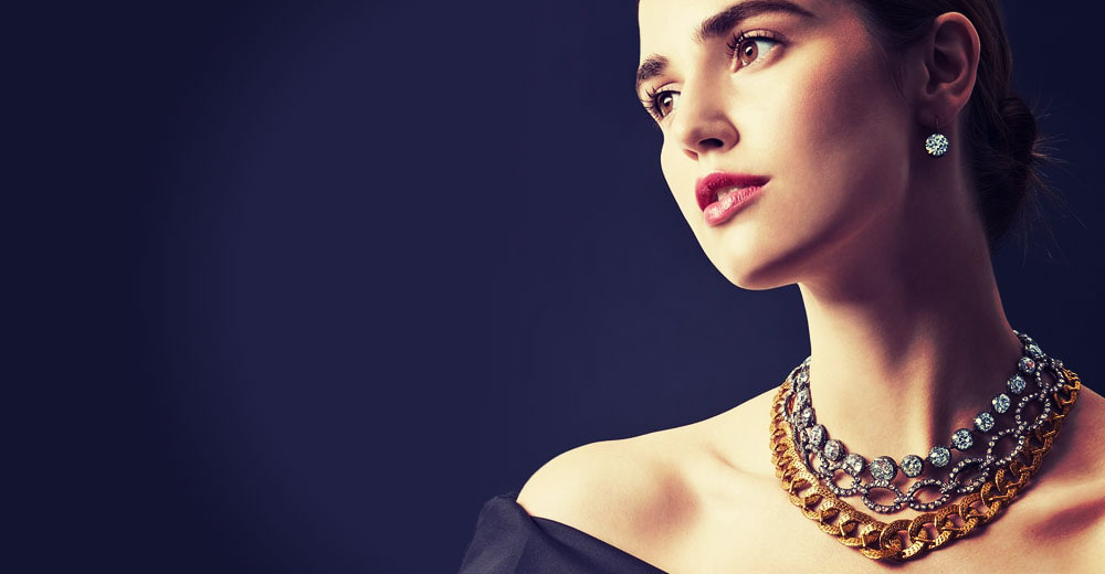 What Are the Characteristics of AntiqueJewelry?
