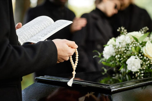Important Reasons Why You Need To Hire The Best Funeral Services